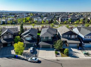 95 SE Evansdale Cmn NW, Calgary, AB T3P 0E6