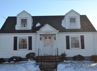 225 Kennedy St, Fall River, MA 02721