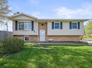 749 W 53rd St, Davenport, IA 52806