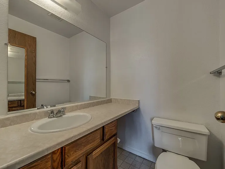 724 W 1720 N #312 — Photo 13