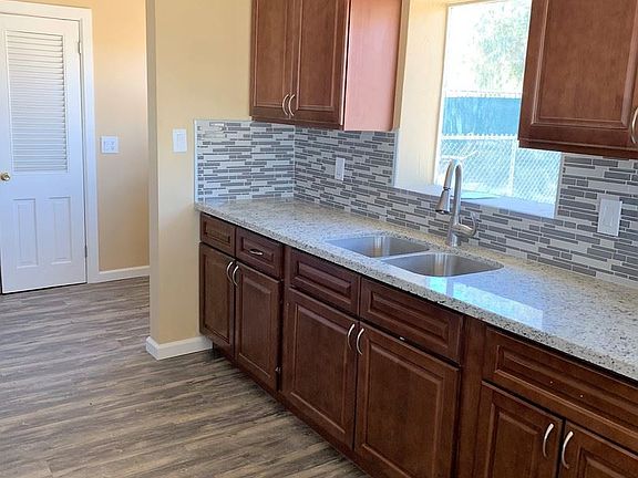 3rd image of 7359 Persia Ave