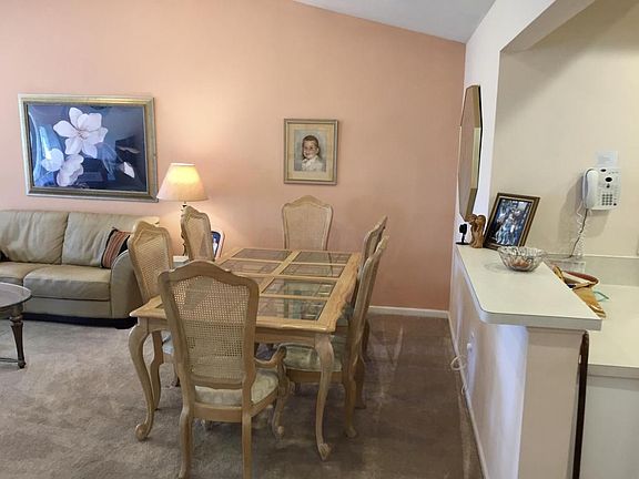 3rd image of 5298 Knotting Woods Dr
