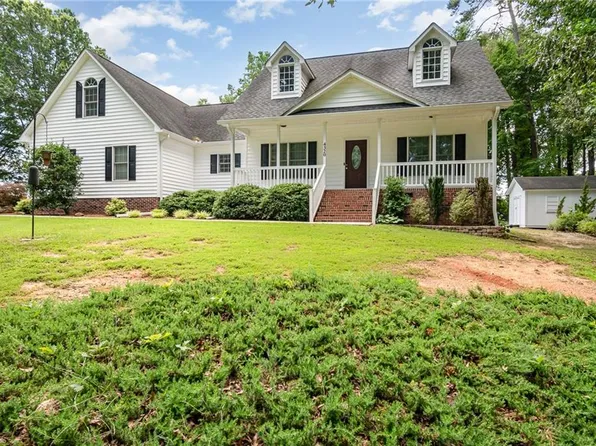 4320 Kimmeridge Rd, Greensboro, NC 27406