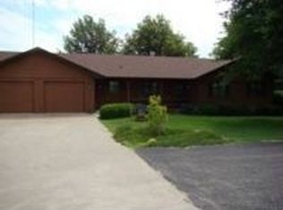 410 Highway T14, Pella, IA 50219