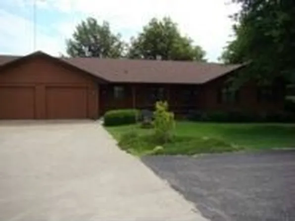 410 Highway T14, Pella, IA 50219