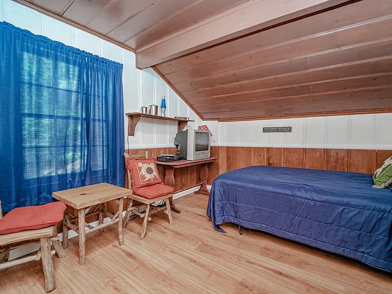 883 Kuffel Canyon Rd — Photo 27