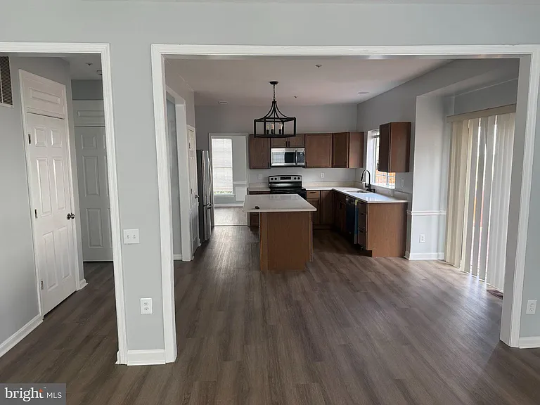 3113 Eagles Nest Dr — Photo 4