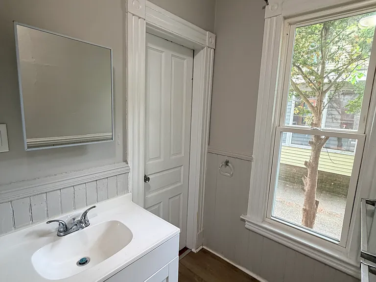 211 Alden Ave #1 — Photo 13