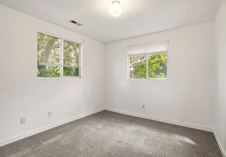 314 E Ermina Ave — Photo 22