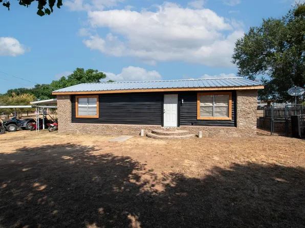 817 Ridgeway, Tow, TX 78672