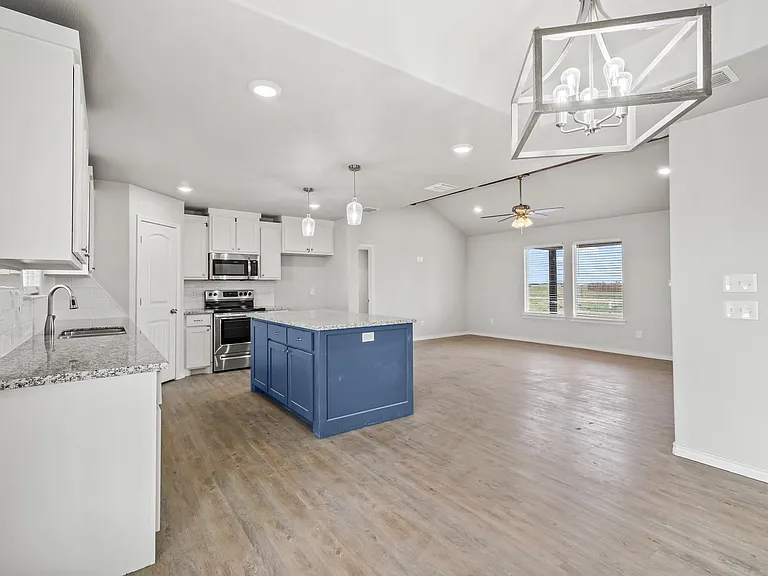 8807 N County Road 3200 — Photo 12