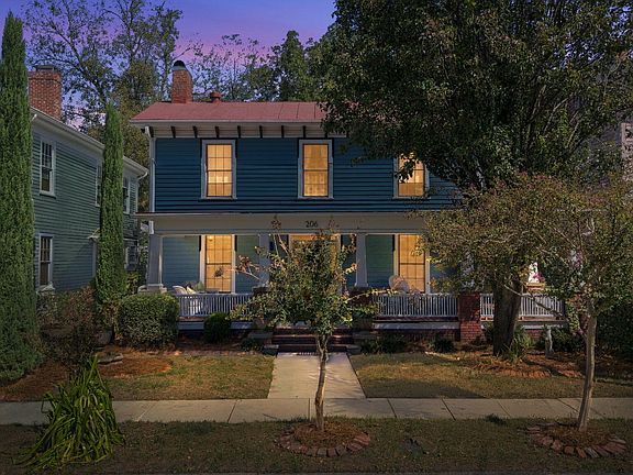 2nd image of 206 E 2nd Street