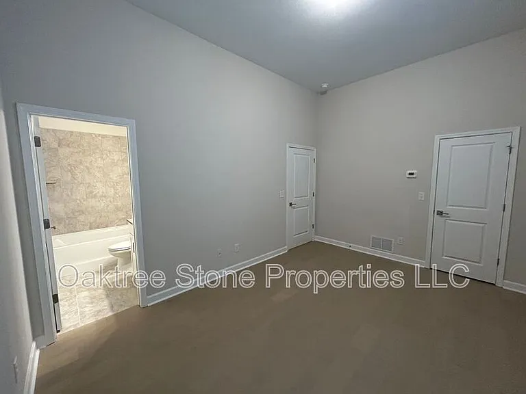 1967 Hollywood Rd NW — Photo 6