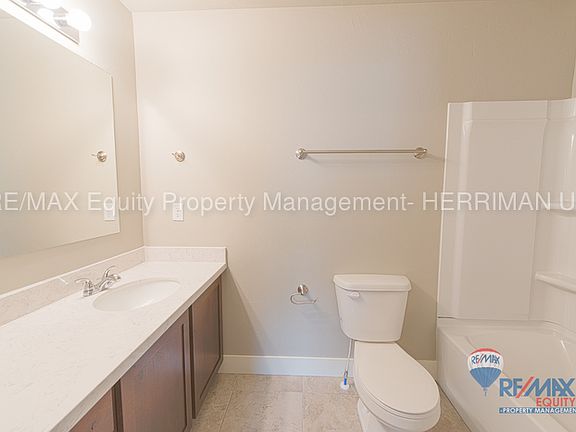 5th image of 14406 S Ashburn Way