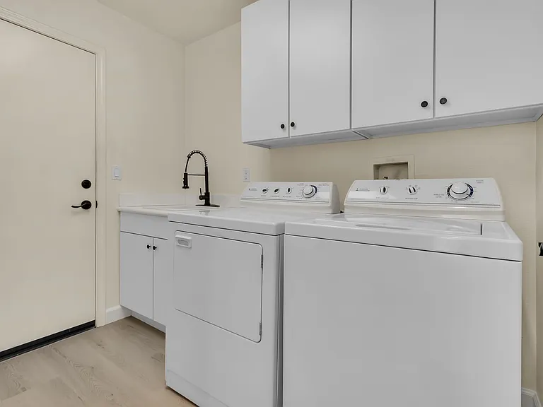 10 Clearwater Cv — Photo 21