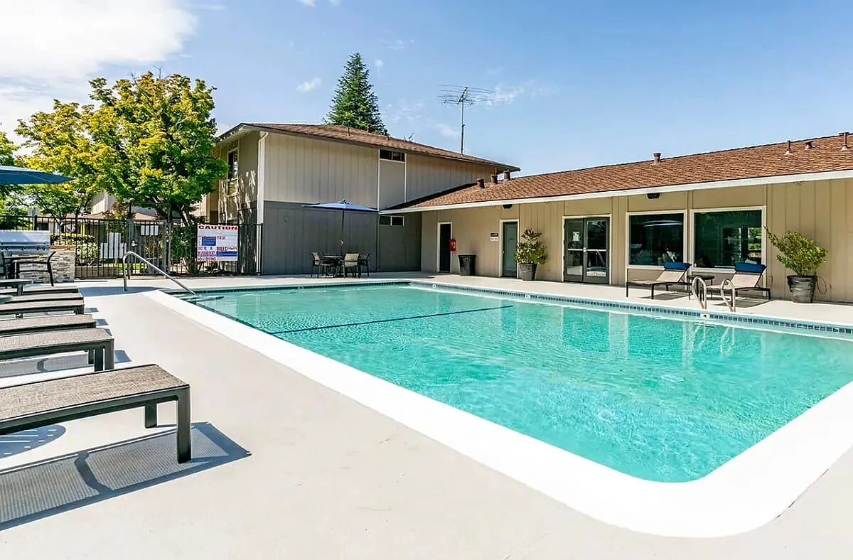 Bella Vista — Photo 2