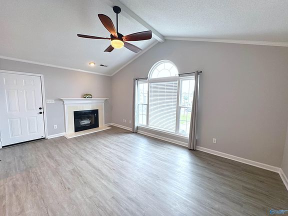 4th image of 258 Waters Edge Ln #258