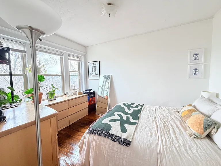 264 Kelton St #11 — Photo 5