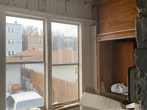 4th image of 1929 N Kostner Ave