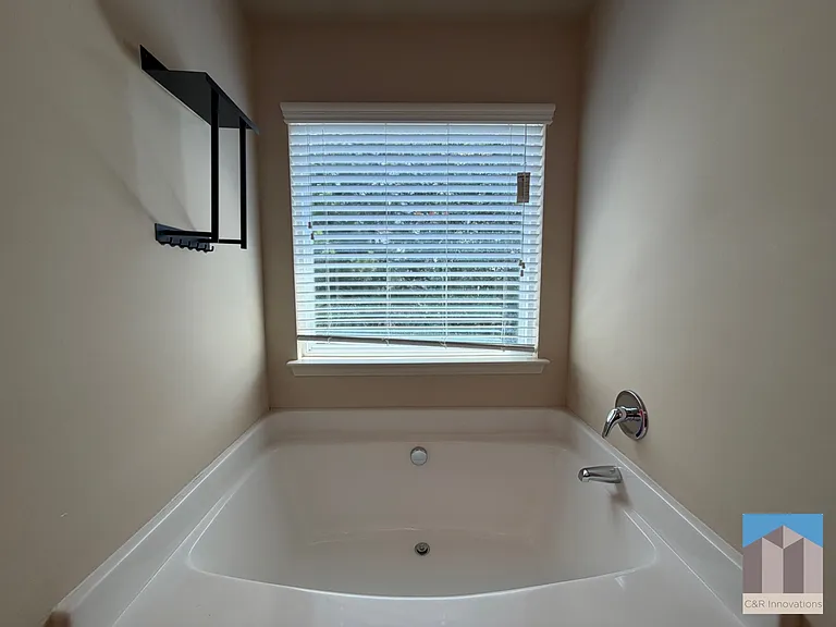 881 Franklin Mill Trce — Photo 20