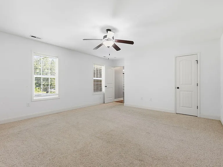 80 Valor Cir — Photo 31