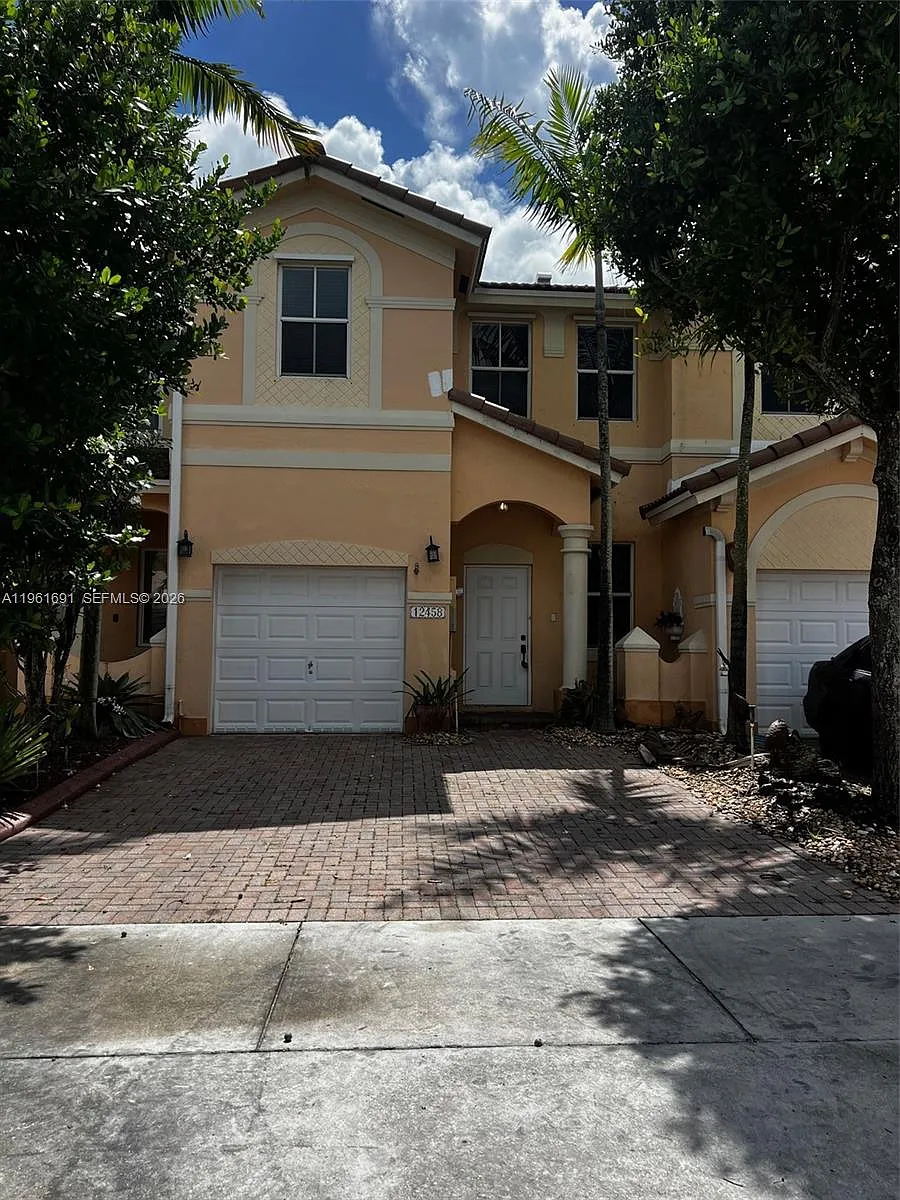 Building Photo - 12458 SW 125th Ter #12458
