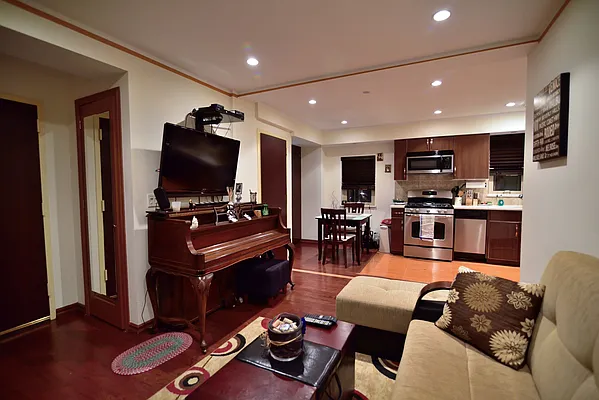 Sold by Ilite Realty Inc | media 2