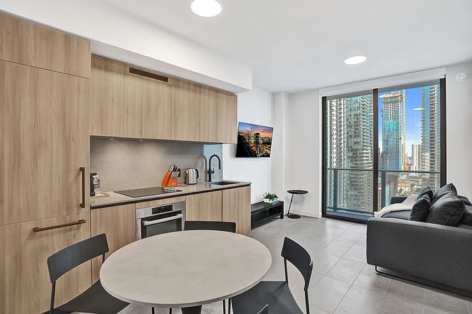 1 bed, 2.0 bath, $4,500 — Photo 4