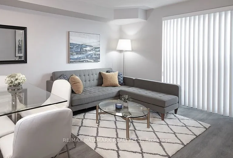 5191 Dundas St W #213 — Photo 3