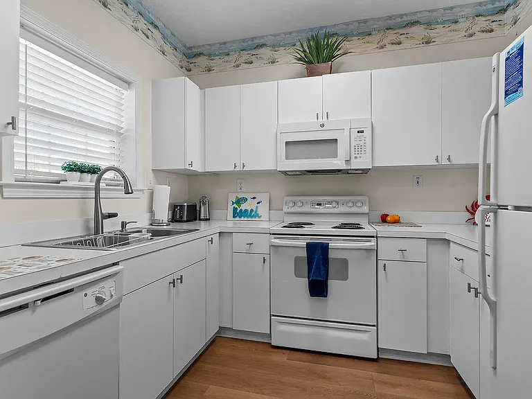 5751 Oyster Catcher Dr #124 — Photo 4