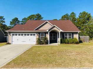 567 Mildenhill Rd, Hope Mills, NC 28348