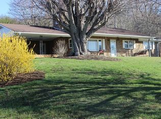 74 Mountain Cv, Burnsville, NC 28714