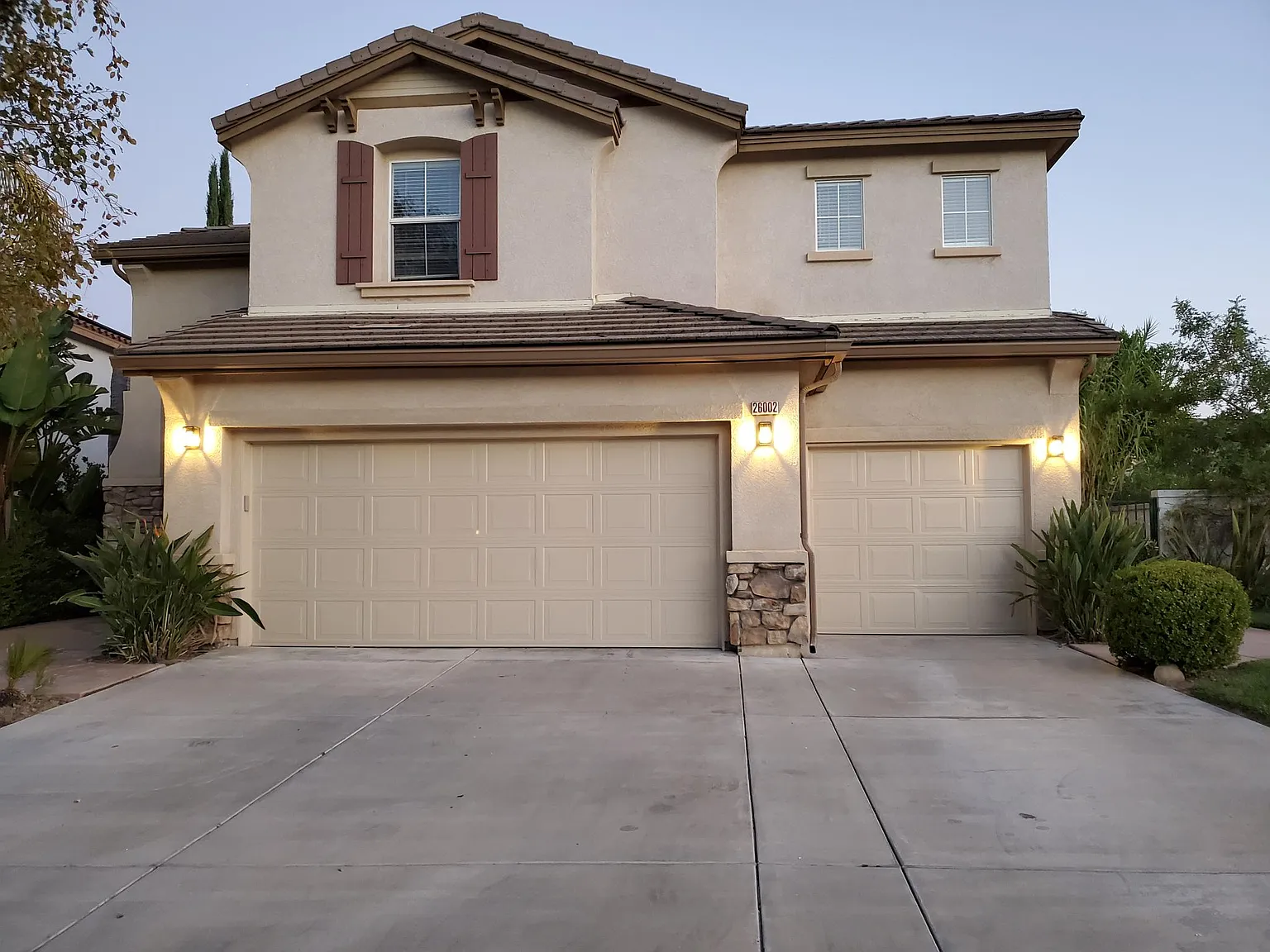 26002 Potter Pl — Photo 2