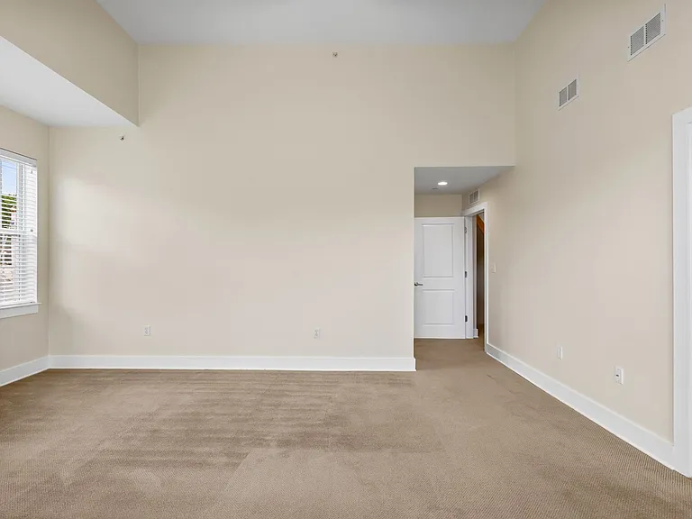2 Powder Mill Sq #1 — Photo 14