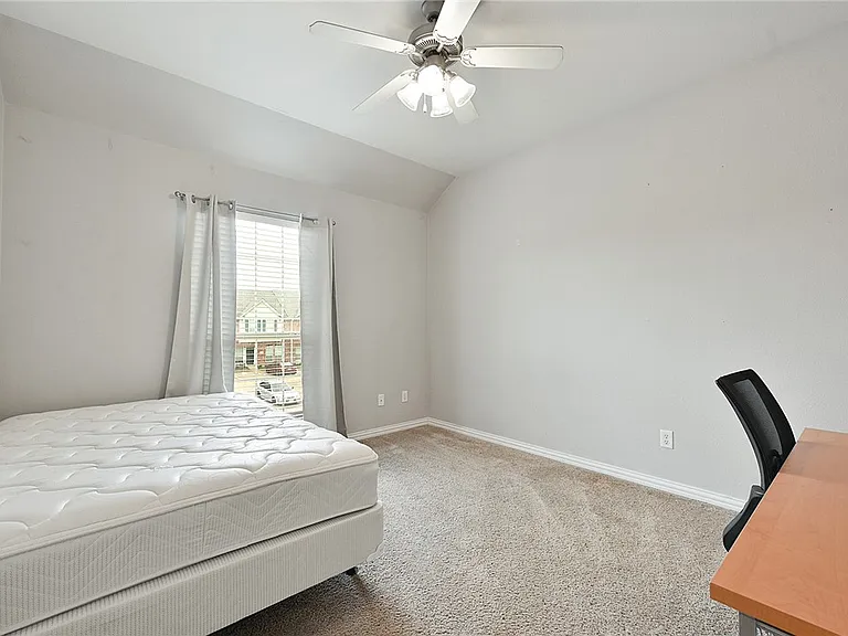 1001 Krenek Tap Rd #2102 — Photo 17