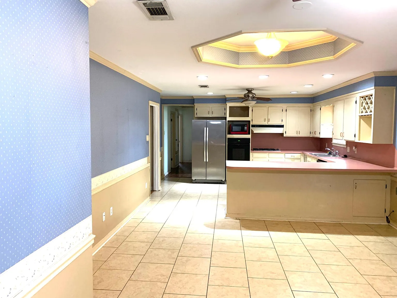3 bed, 1500 sqft, $1,450 — Photo 4