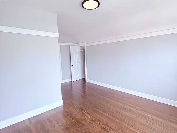 4th image of 2345 N Lockwood Ave #2