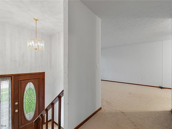 4th image of 923 Mindy Ln