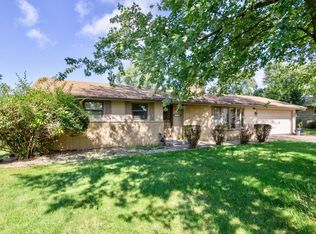 1349 Arrowhead Dr, Bourbonnais, IL