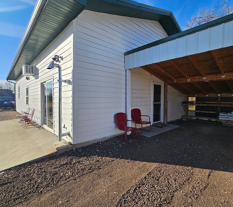 1st image of 5896 Southside Dr