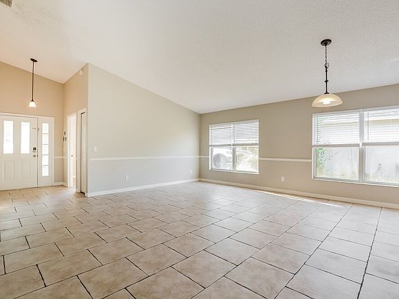 3rd image of 2601 Alamosa Pl