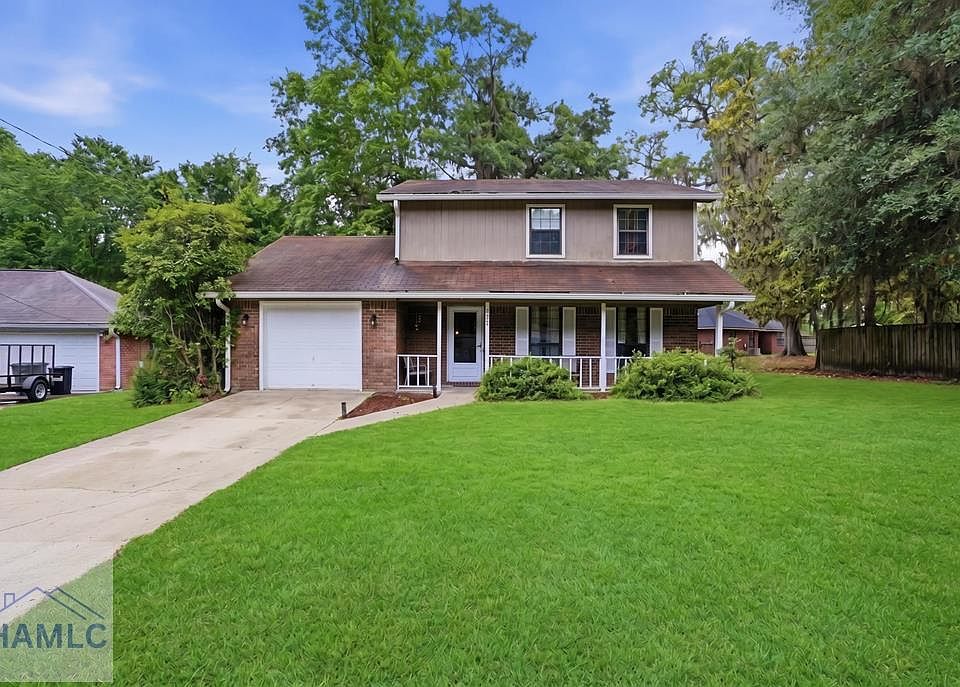 1st image of 932 Primrose Ln