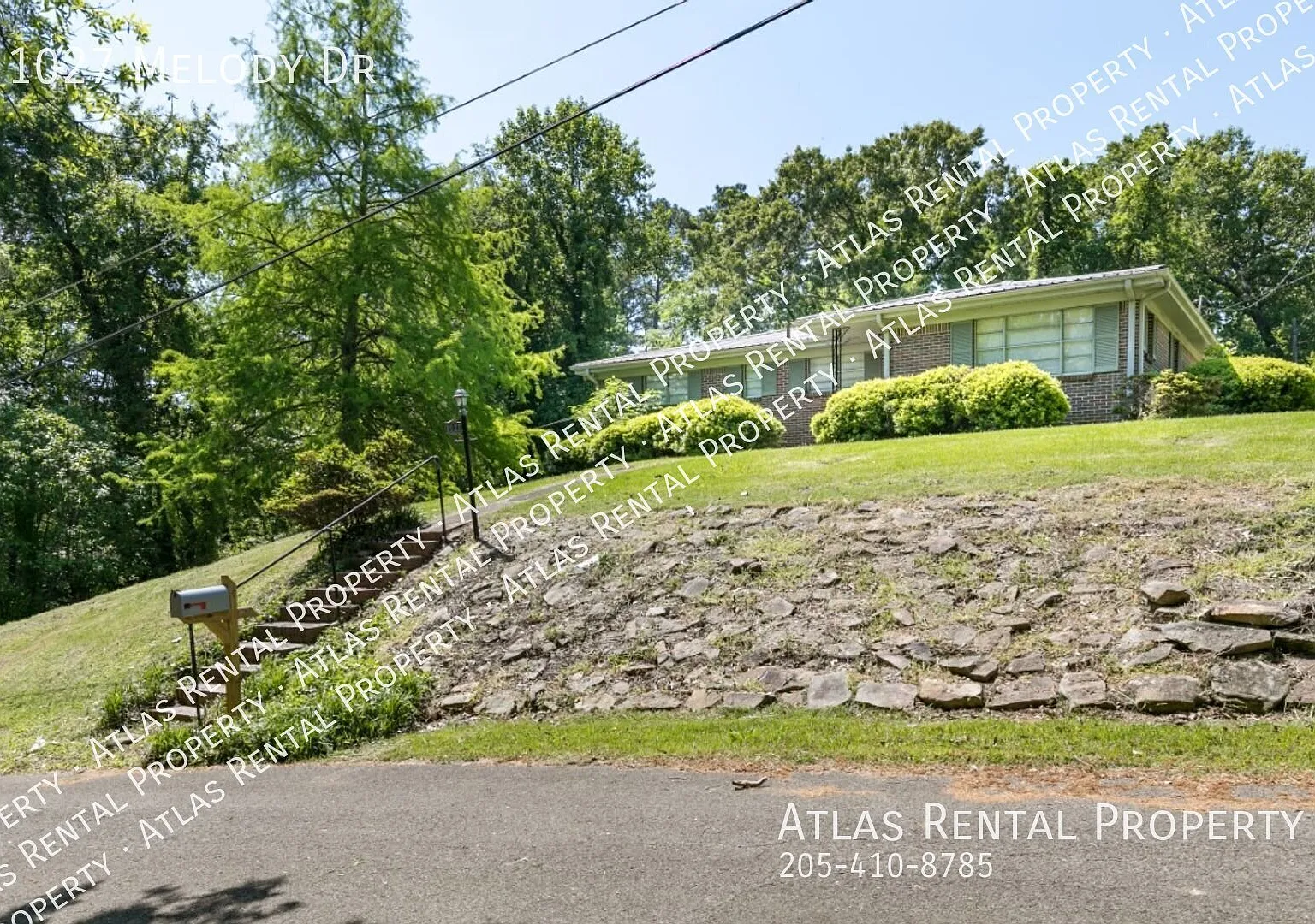 Move-In Ready 3BR Home with Finished Basement & 2-Car Garage! — Photo 2