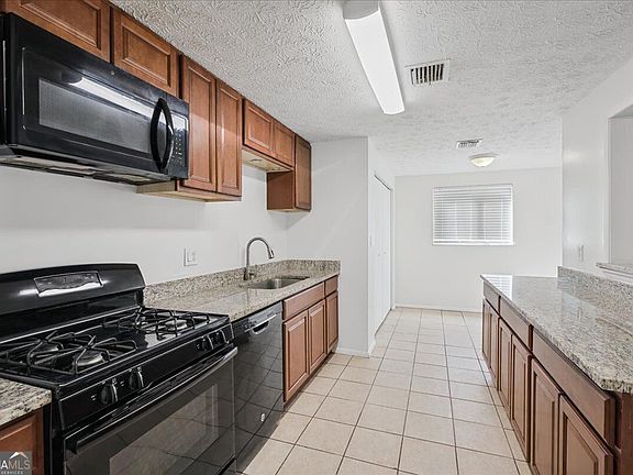 3rd image of 1321 Muirforest Dr