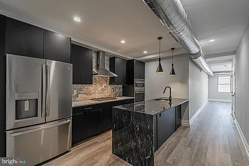 526 Brown St #304 Photo 1