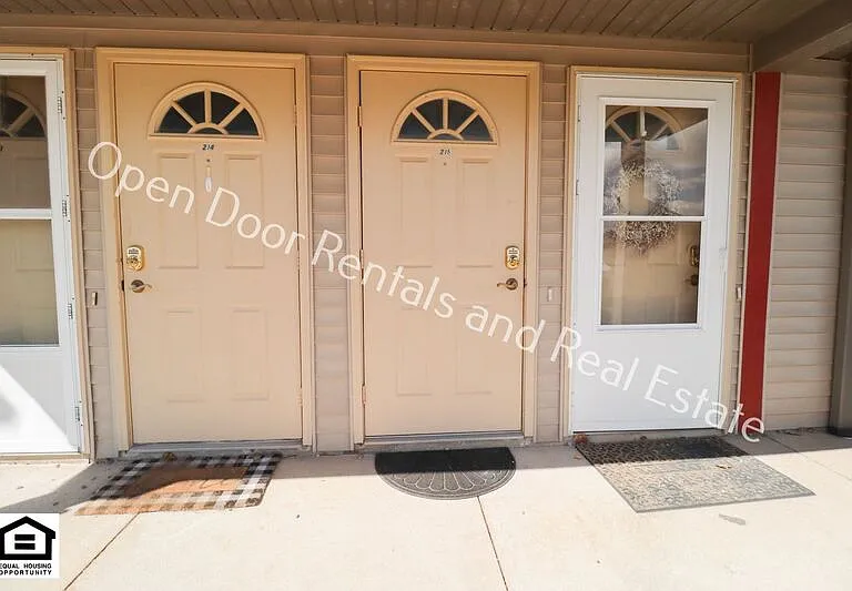 1000 Old Brick Rd #215 — Photo 2
