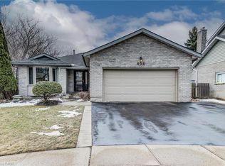 458 Winston Blvd, Cambridge, ON N3C 3Y5