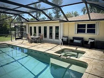 5045 Greenbriar Dr — Photo 5