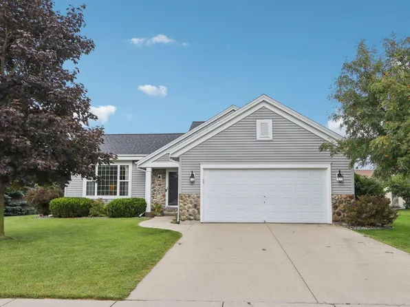 290 Whisper LANE, Kewaskum, WI 53040