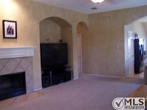 3rd image of 1813 Sable Wood Dr